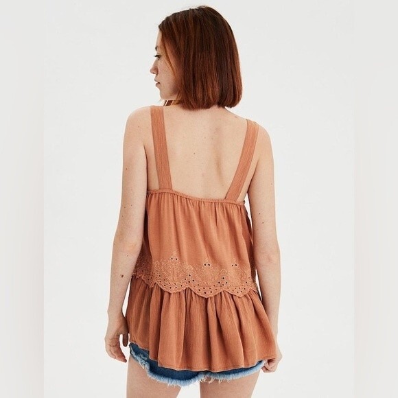 American Eagle Outfitters AEO Women's BOHO Eyelet Lace V Neck Top NWT Size S - Picture 2 of 6